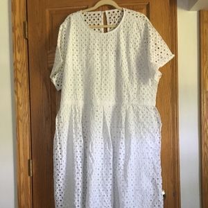 Lane Bryant Sz 28 White Eyelet Short Sleeved Dress